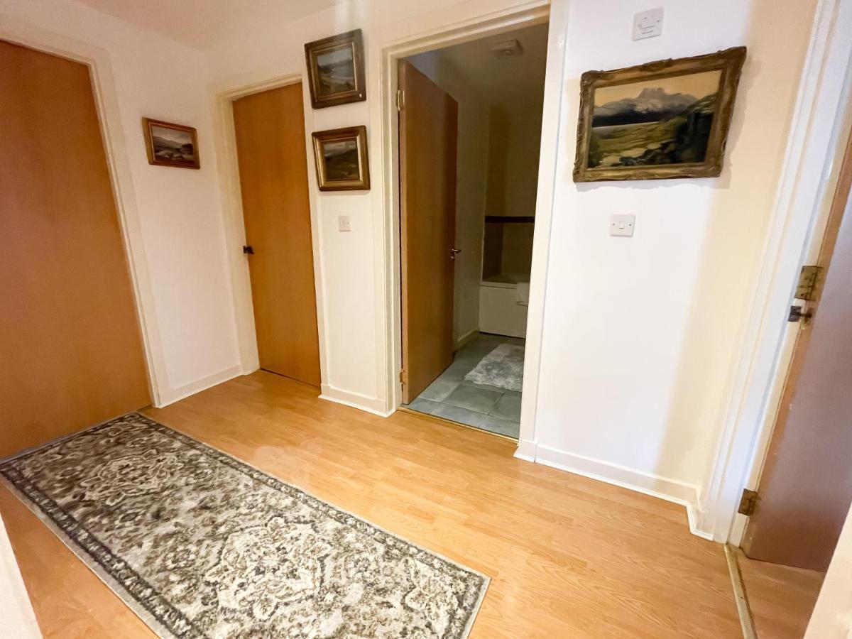 Kelvingrove 2 Bedroom Apartment - Private Parking Glasgow Buitenkant foto
